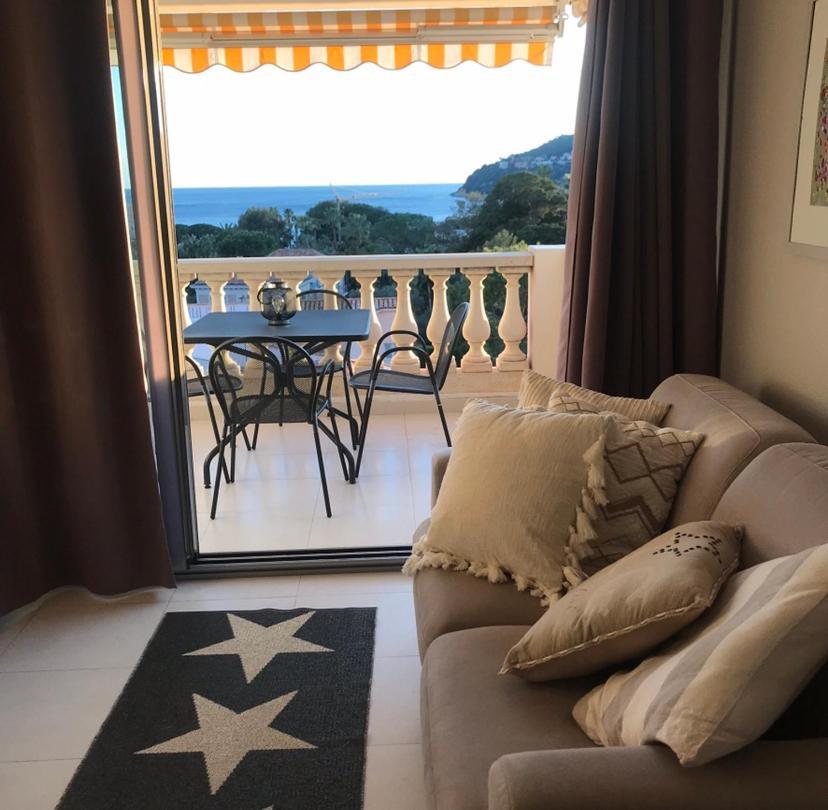 Beautiful View In Villefranche Sur Merアパートメント エクステリア 写真